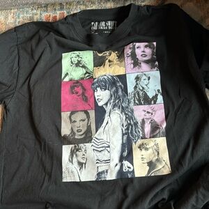 New Eras Tour T-Shirt - L